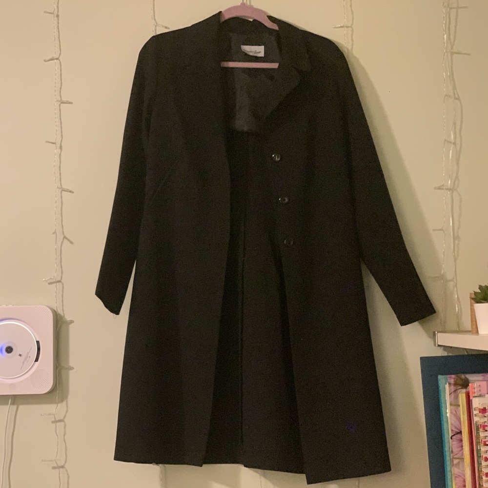 Breakin’ Loose | Black Trench Coat